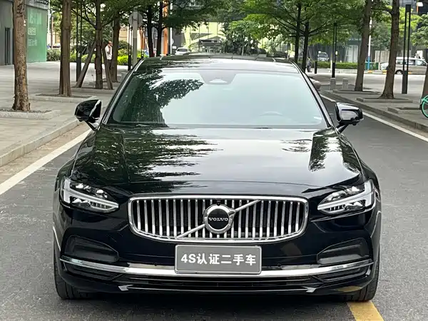 Volvo S90 2022