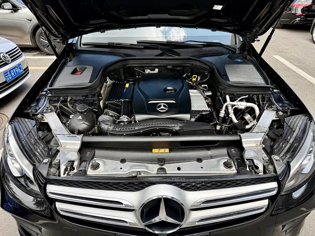 Mercedes-Benz GLC 2017 — фото 30