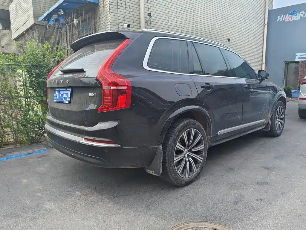 Volvo XC90 2023 — фото 10