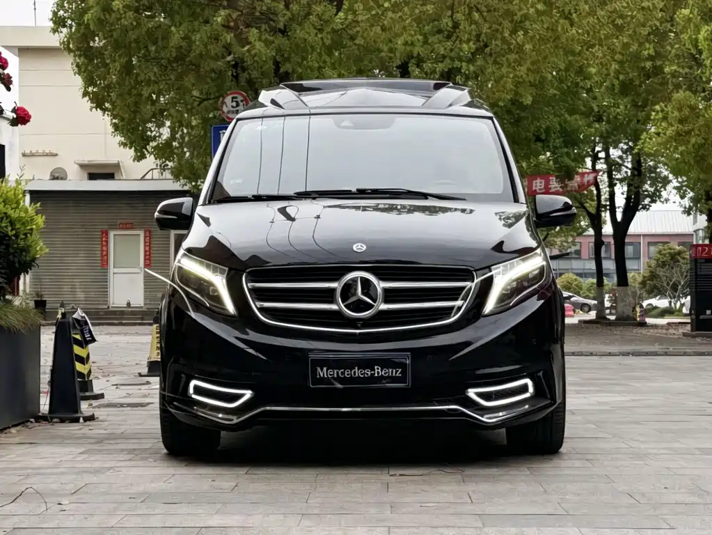 Mercedes-Benz V-Class 2020 — фото 2
