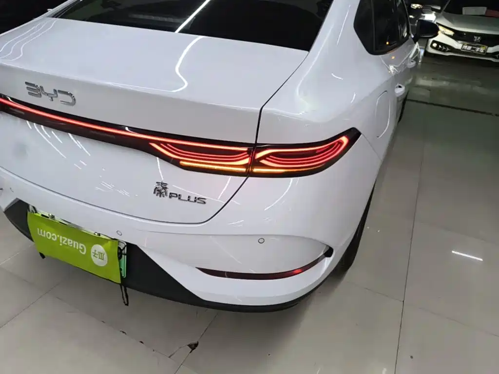 BYD Qin PLUS 2025 — фото 8