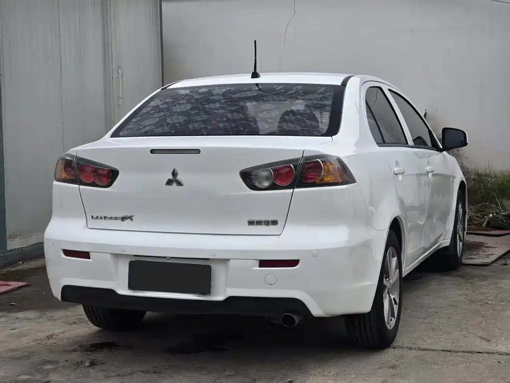 Mitsubishi Lancer EX 2014 — фото 10