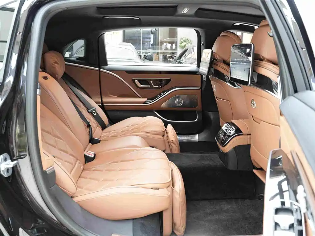 Mercedes-Benz Maybach S-Class 2024 — фото 13