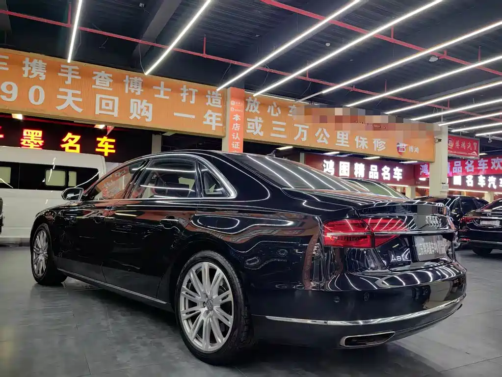 Audi A8 2015 — фото 16