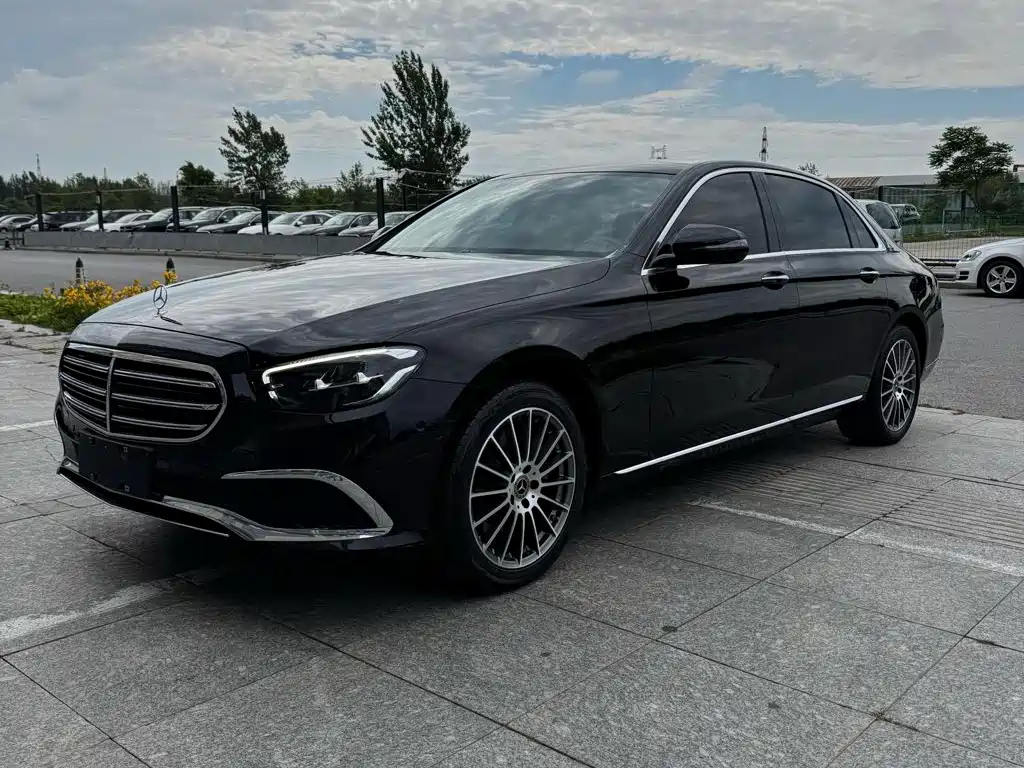 Mercedes-Benz E-Class 2021