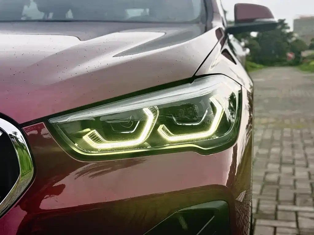 BMW X1 2021 — фото 9