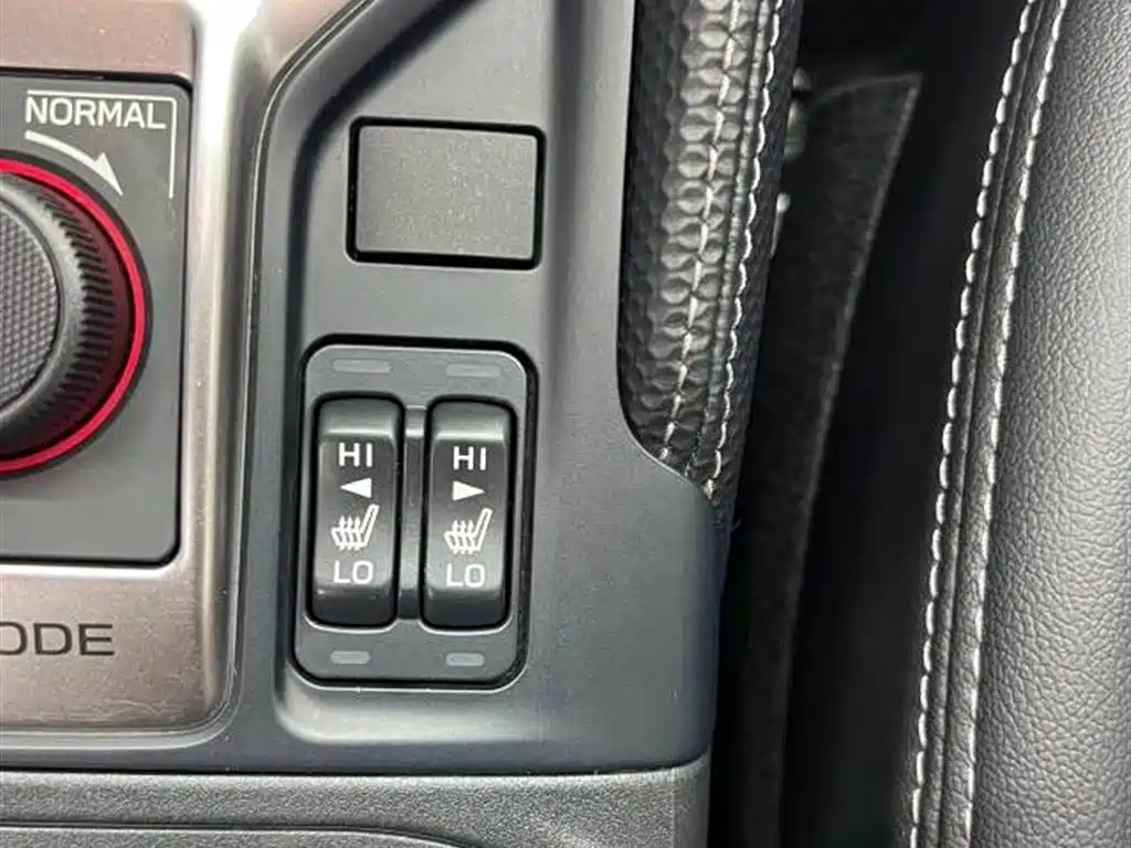 Subaru Forester 2023 — фото 14