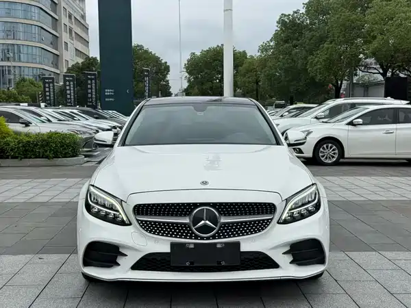 Mercedes-Benz C-Class 2020