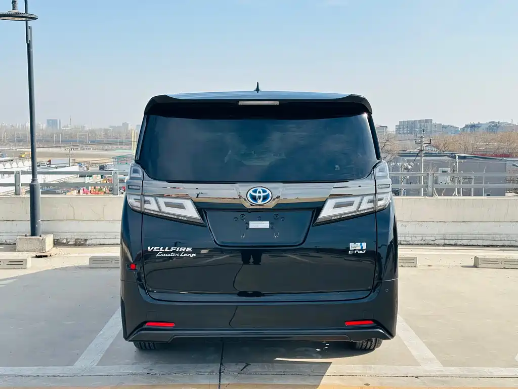Toyota Vellfire 2021 — фото 5