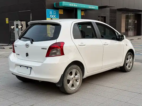 Toyota Yaris 2011