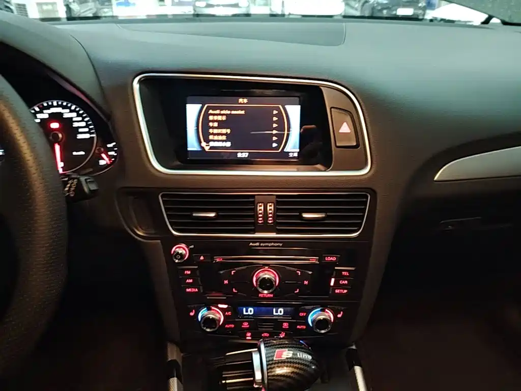 Audi Q5 2018 — фото 13