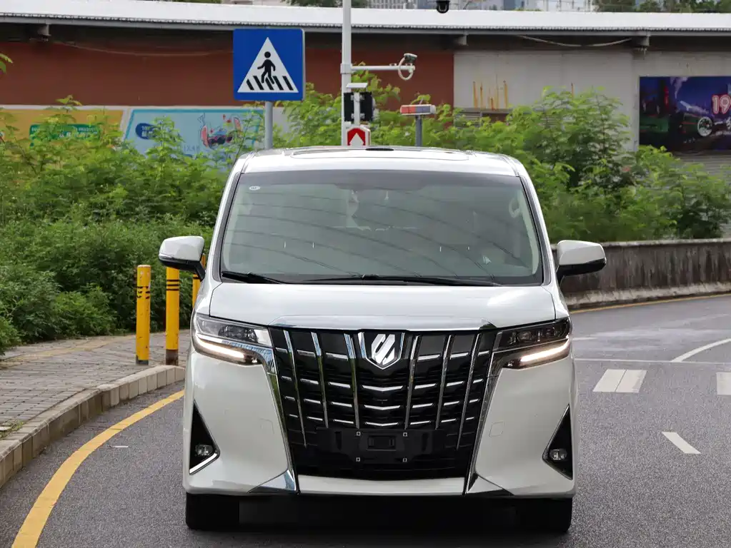 Toyota Alphard 2018