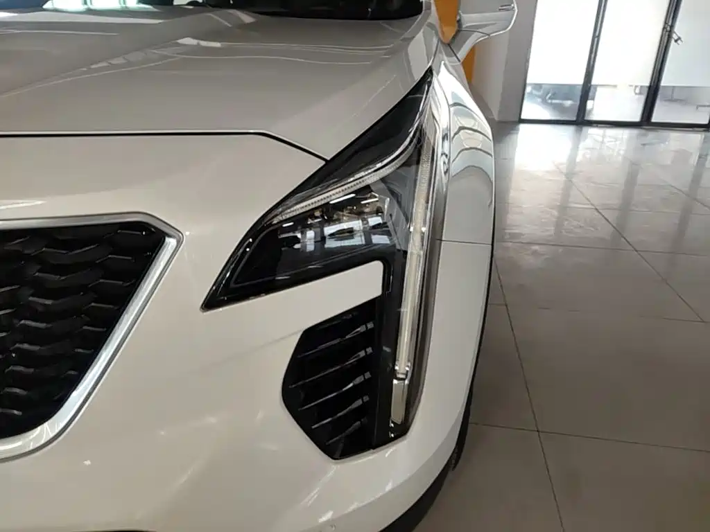 Cadillac XT4 2023 — фото 24