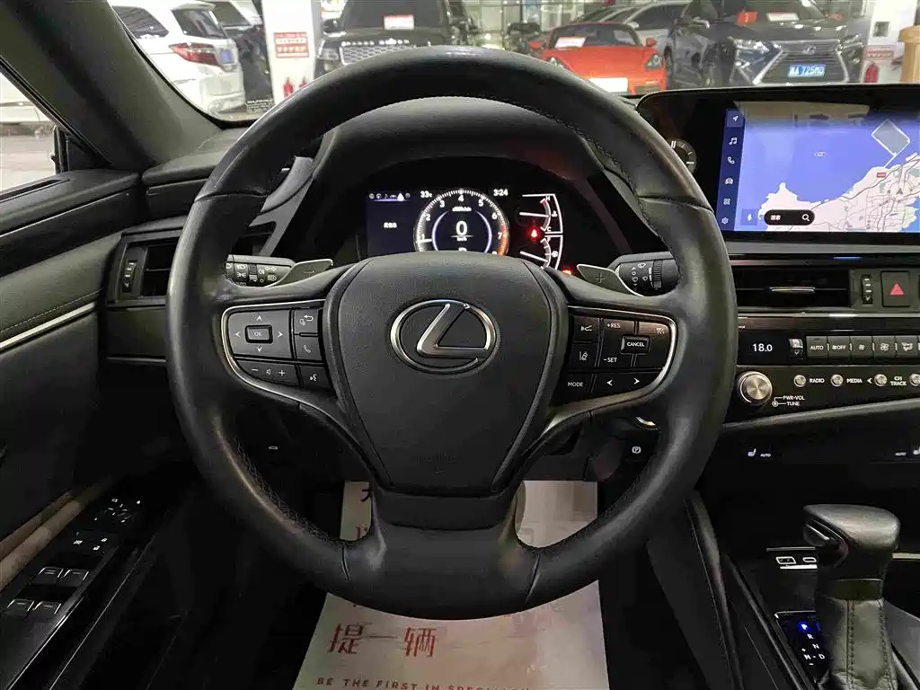 Lexus ES 2024 — фото 12