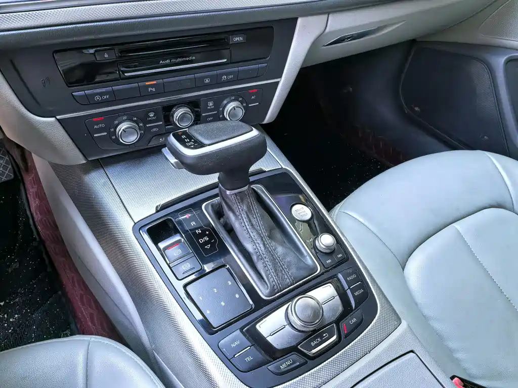 Audi A6L 2013 — фото 12