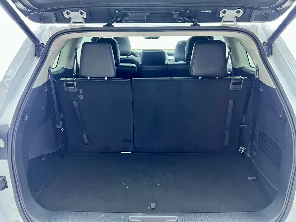 Toyota Highlander 2023 — фото 26