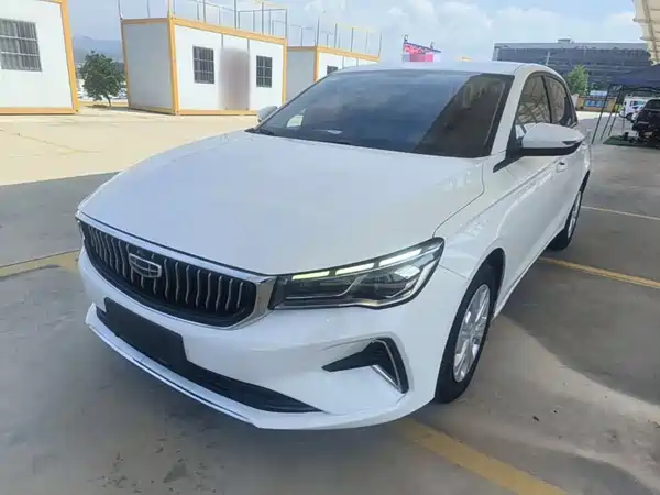 Geely Emgrand 2023