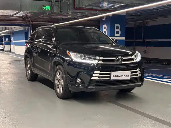 Toyota Highlander 2020