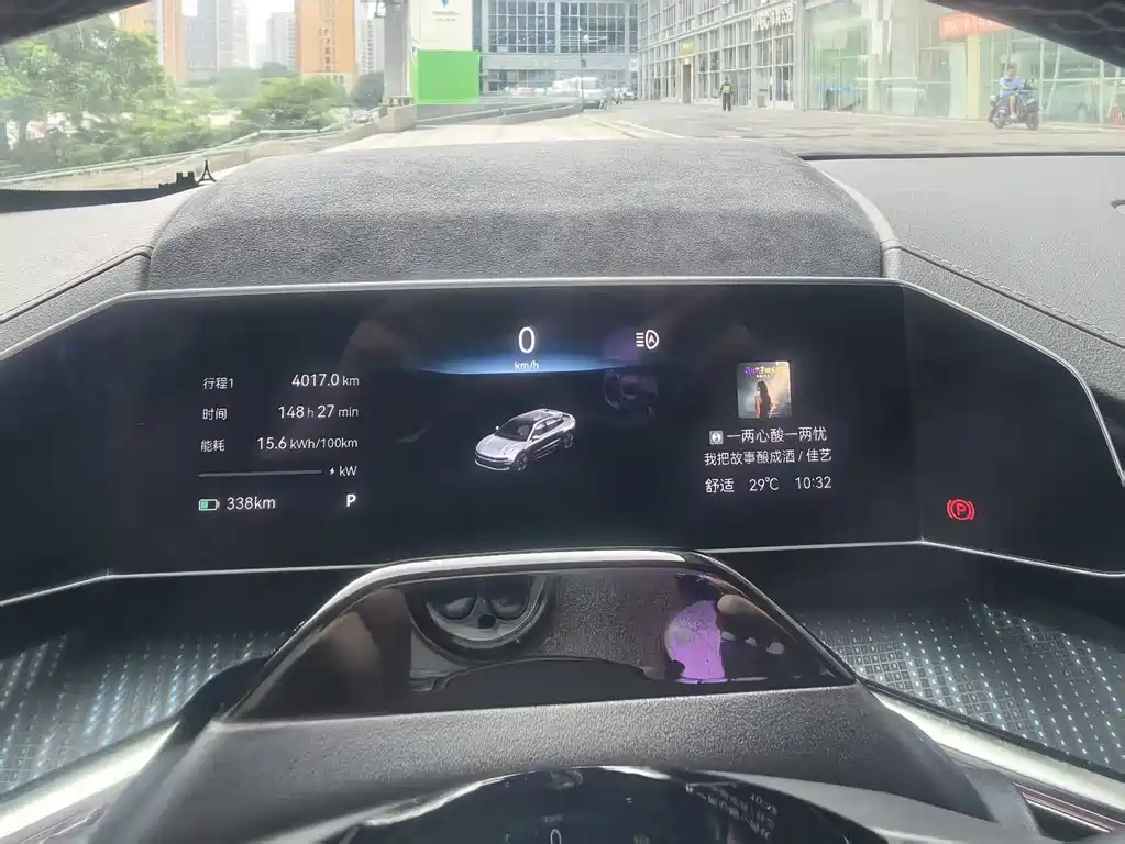 Zeekr 001 2022 — фото 20