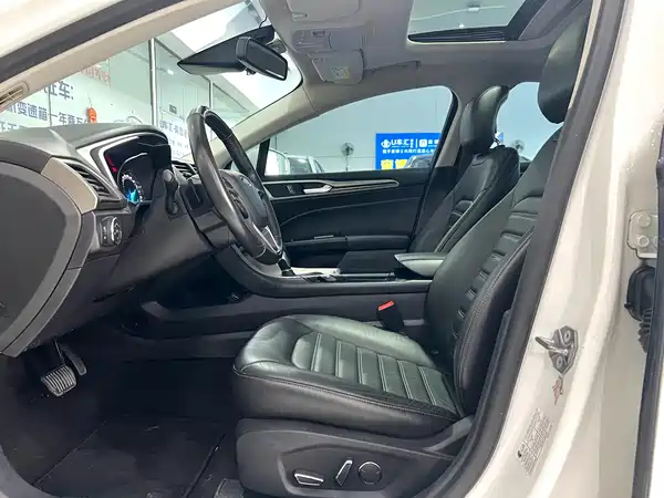Ford Mondeo 2013