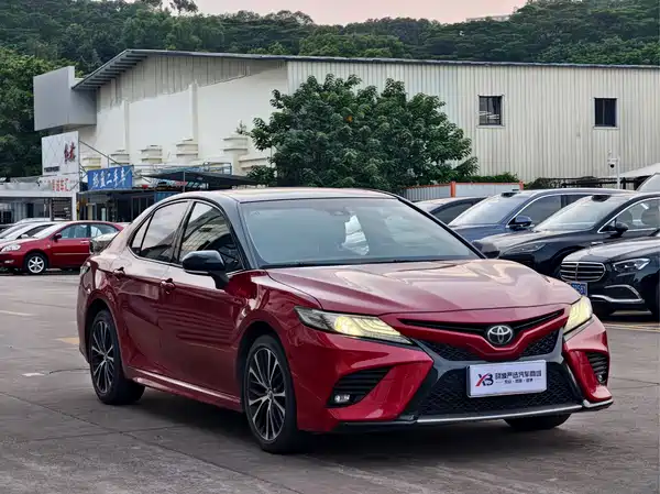 Toyota Camry 2019
