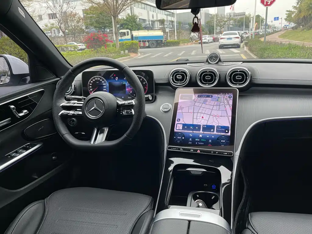 Mercedes-Benz C-Class 2023