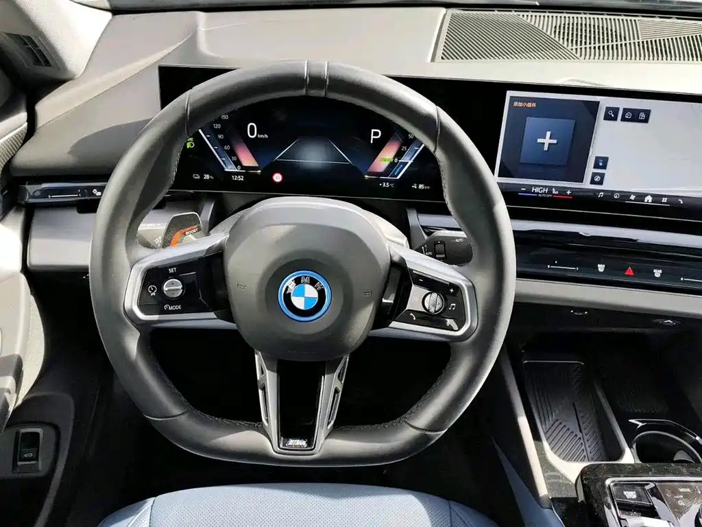 BMW i5 2024 — фото 8
