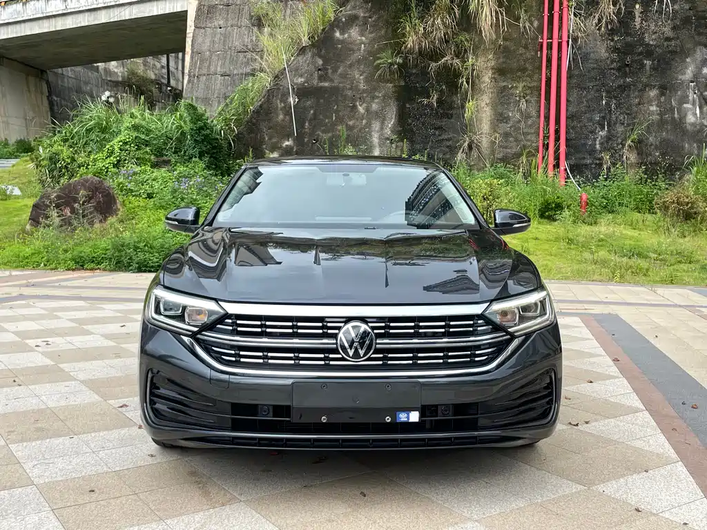 Volkswagen Sagitar 2023