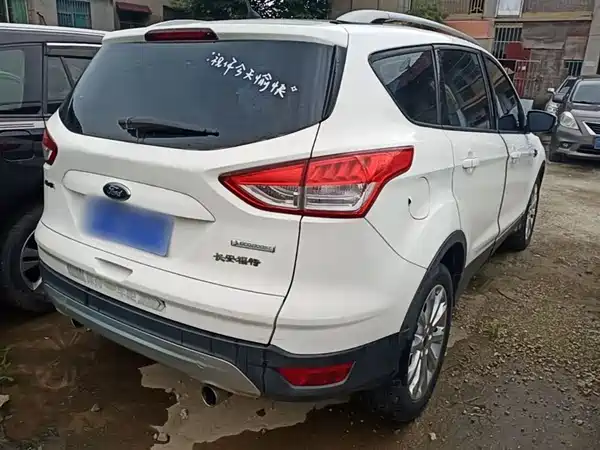 Ford Kuga 2015