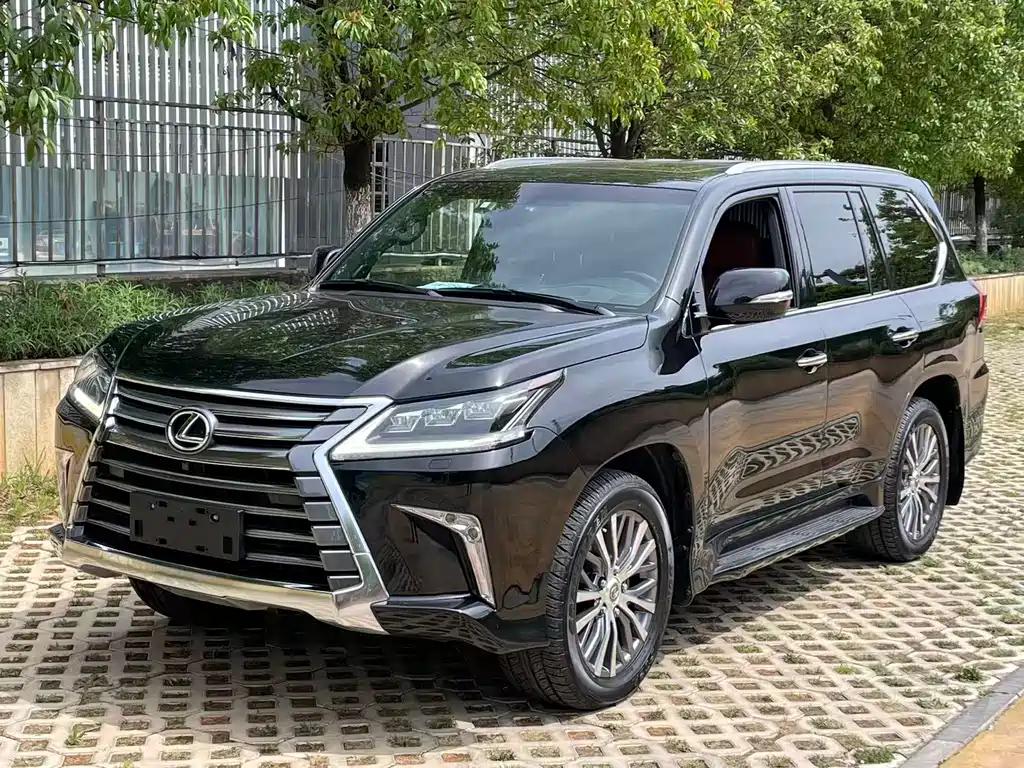 Lexus LX 2018