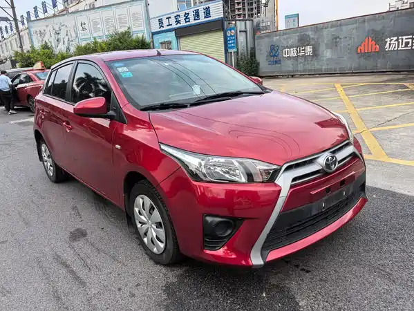 Toyota Yaris L 2015