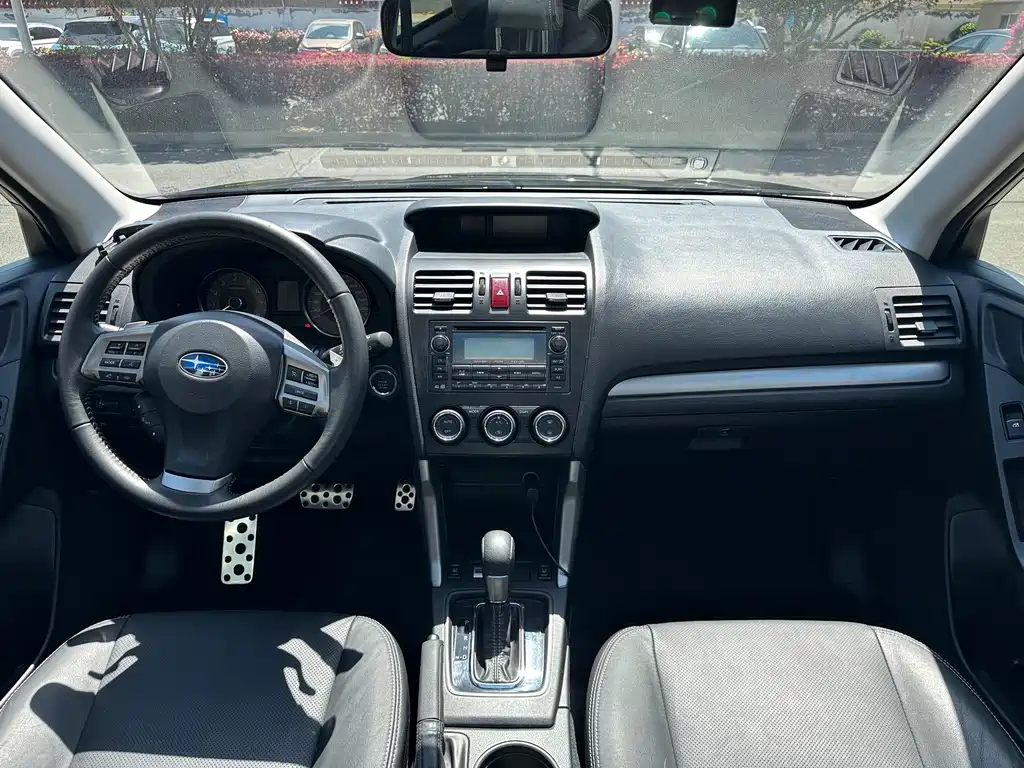 Subaru Forester 2015 — фото 35