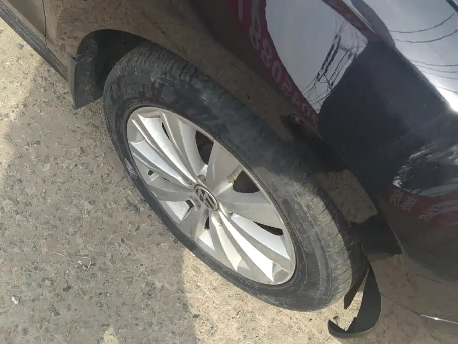 Volkswagen Sagitar 2014
