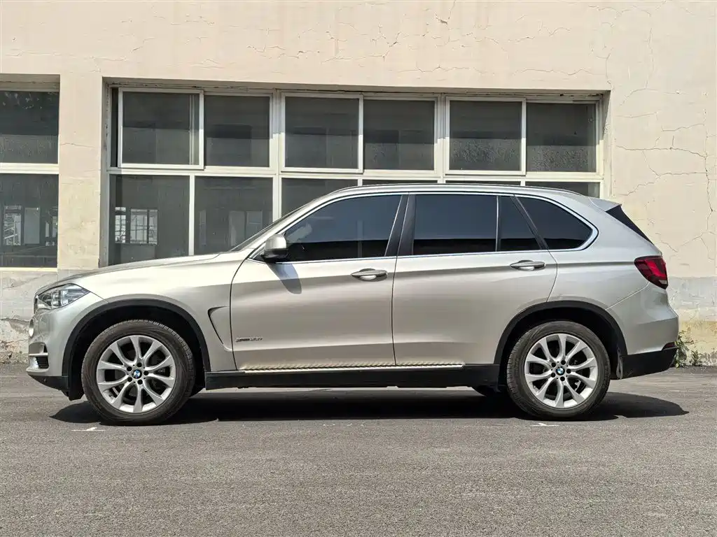 BMW X5 2015 — фото 9