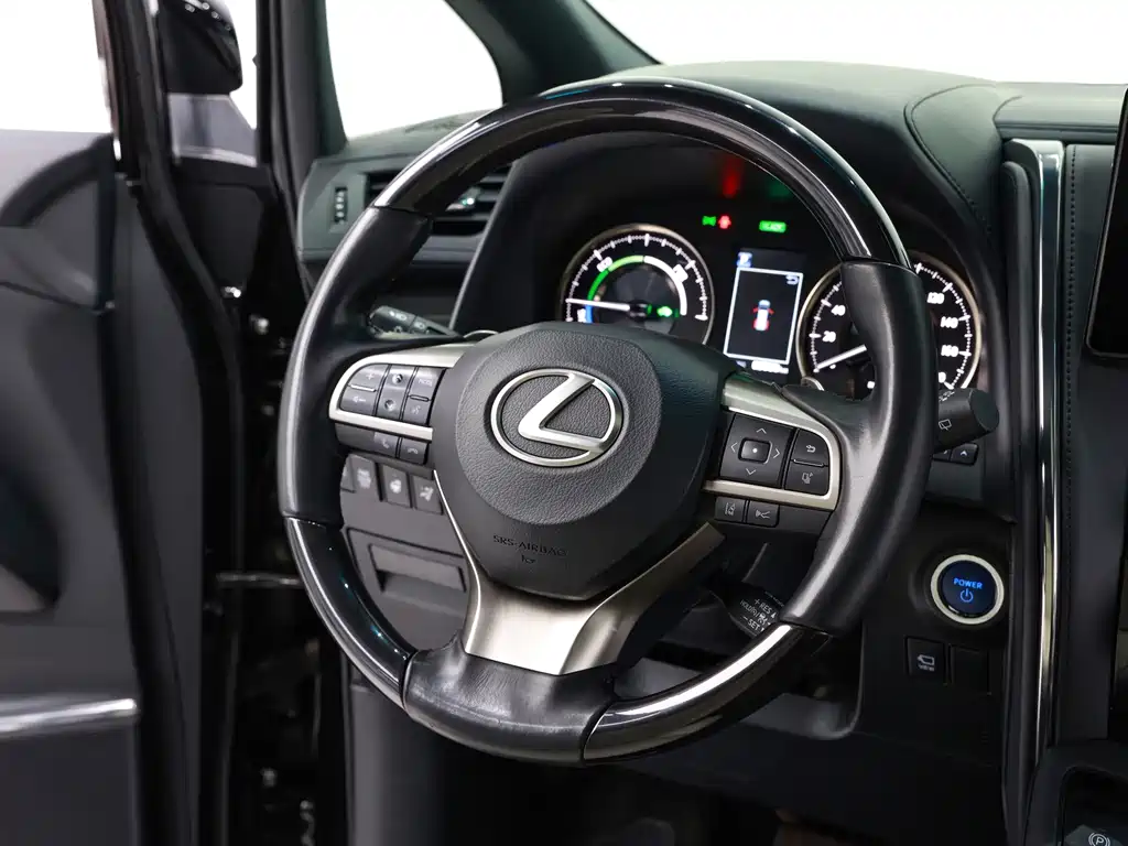 Lexus LM 2022 — фото 10