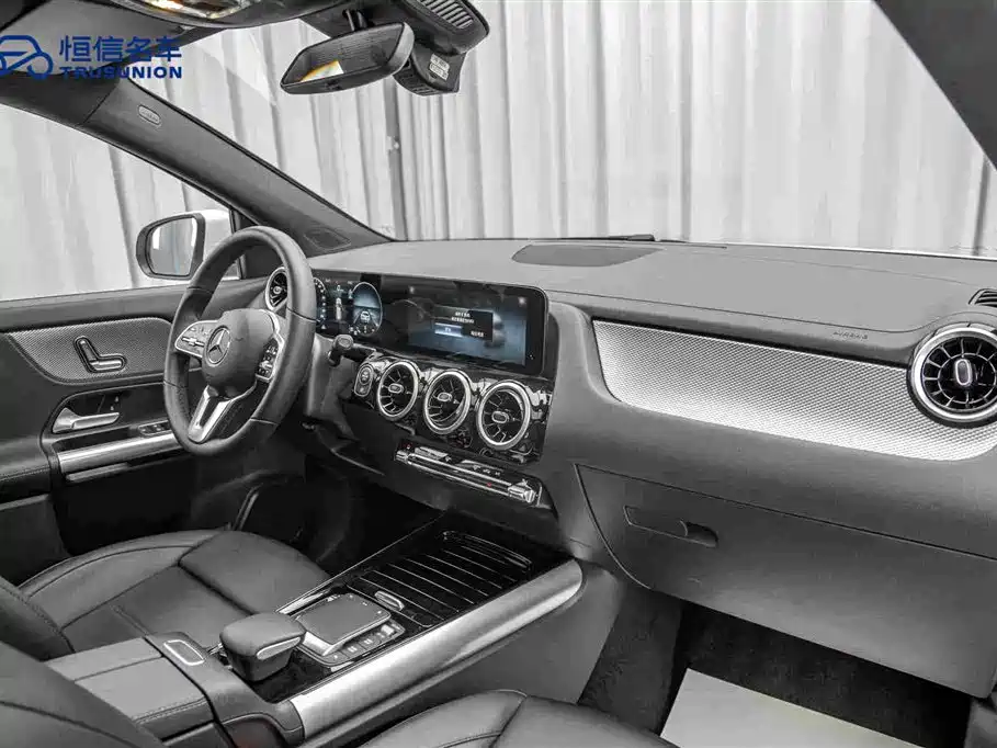Mercedes-Benz GLA 2023 — фото 14