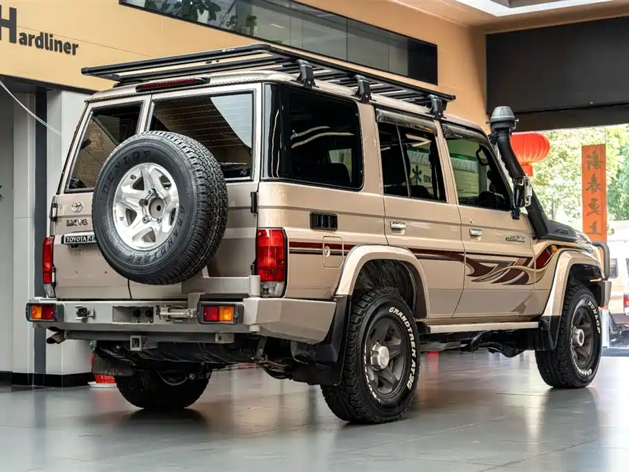 Toyota Land Cruiser 2020 — фото 4