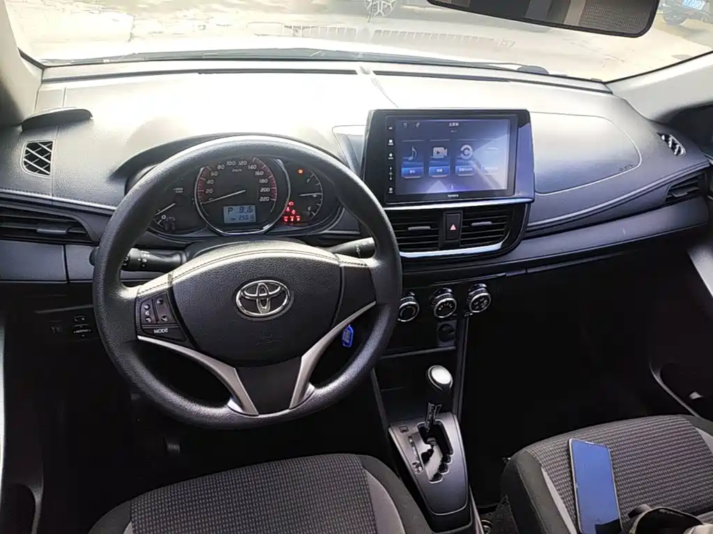 Toyota Vios 2022 — фото 10