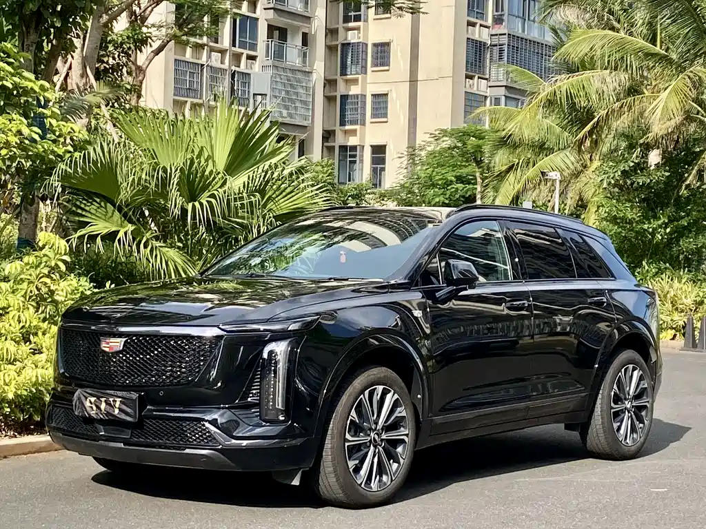 Cadillac XT5 2024 — фото 1