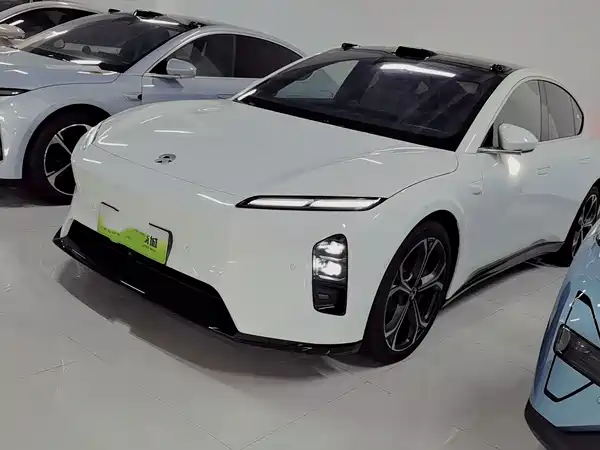 NIO ET5 2025