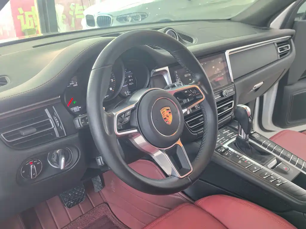 Porsche Macan 2021 — фото 18
