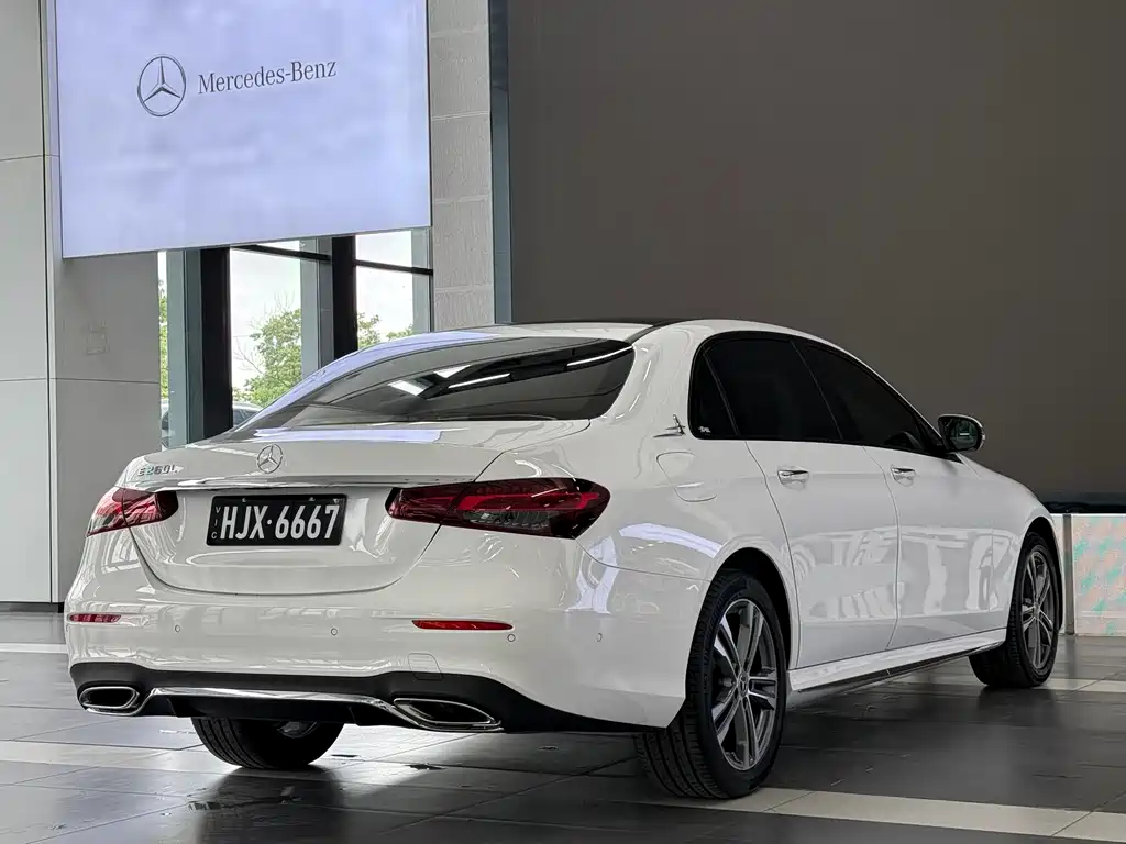 Mercedes-Benz E-Class 2021