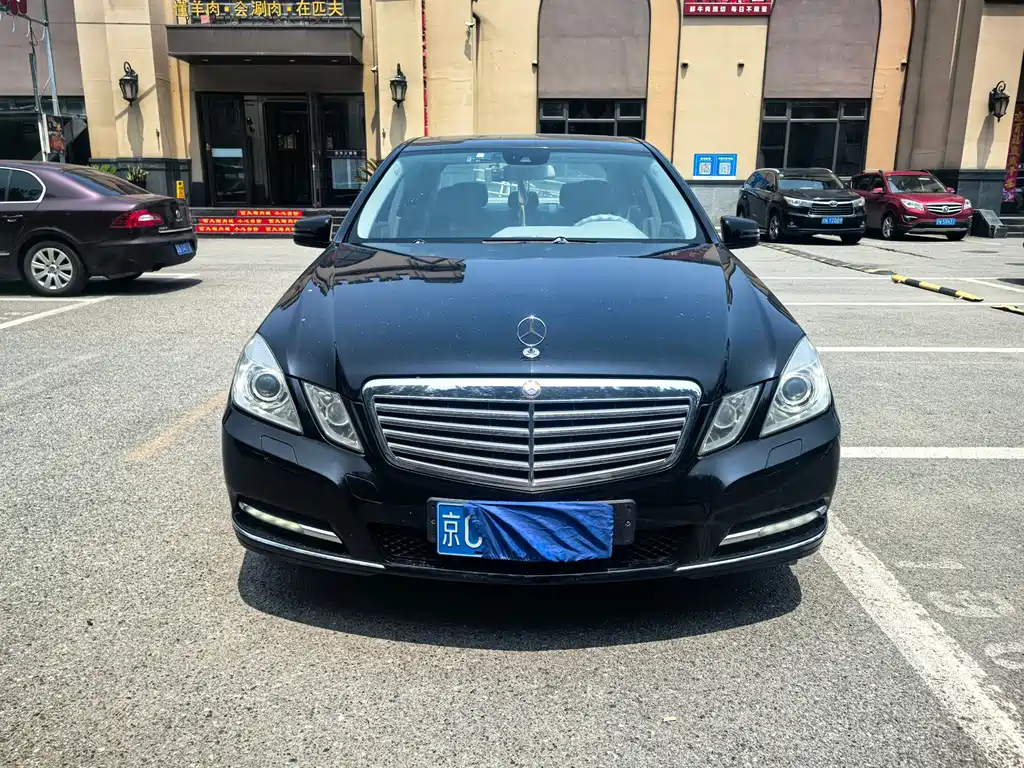Mercedes-Benz E-Class 2012