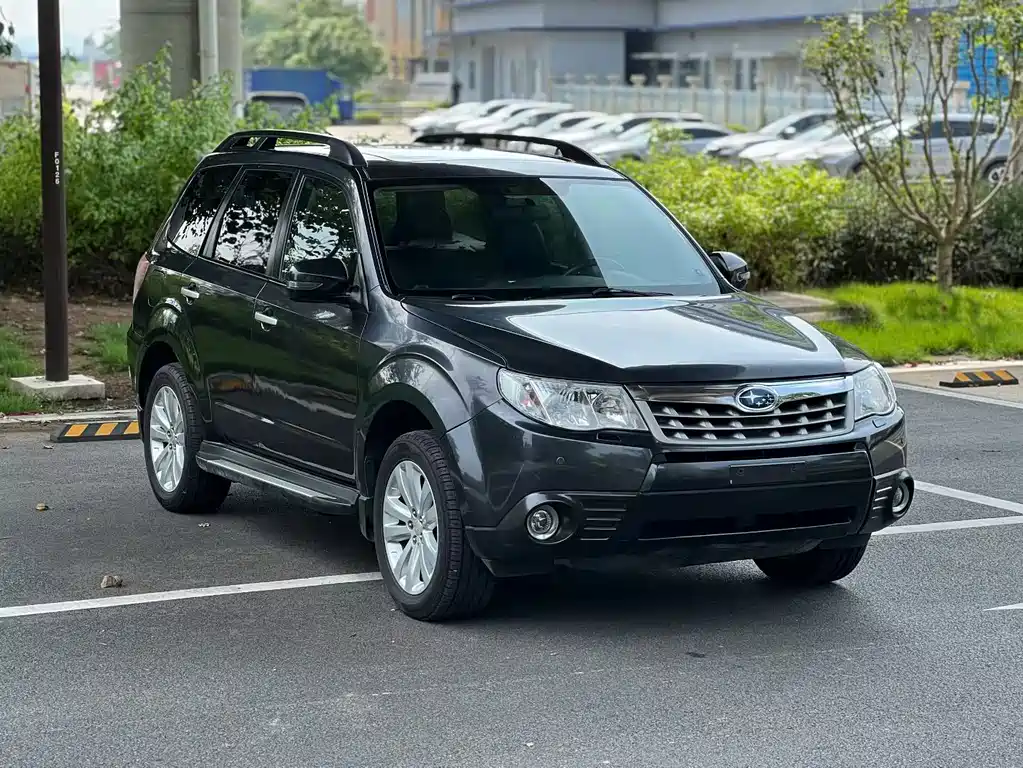 Subaru Forester 2012 — фото 4