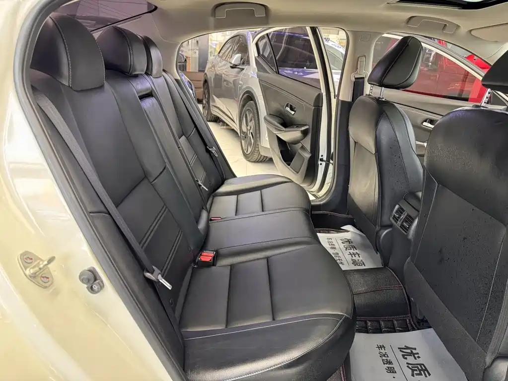 Nissan Sylphy 2022 — фото 27