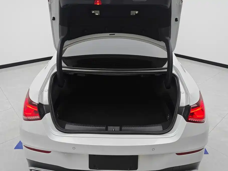 Mercedes-Benz CLA 2020 — фото 4