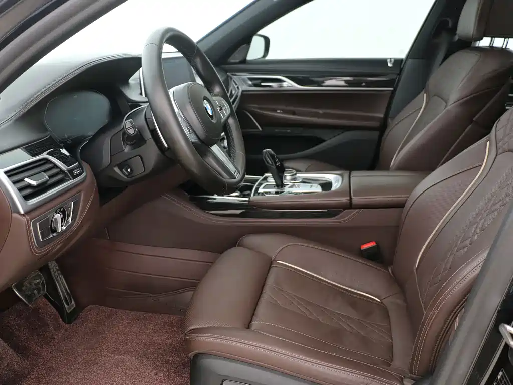 BMW 7 Series 2020 — фото 10
