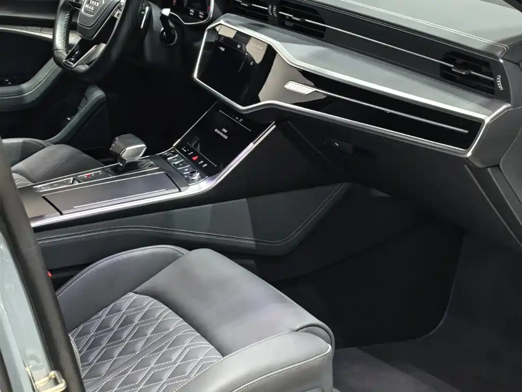 Audi A7L 2026 — фото 20
