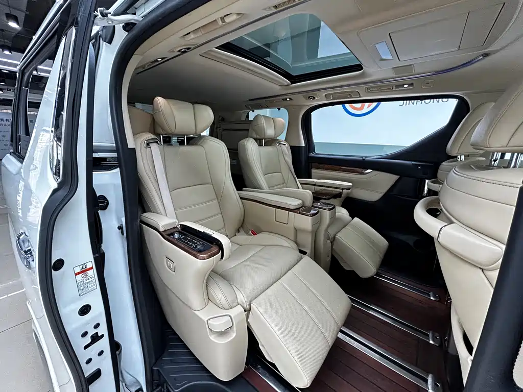 Toyota Alphard 2015 — фото 24
