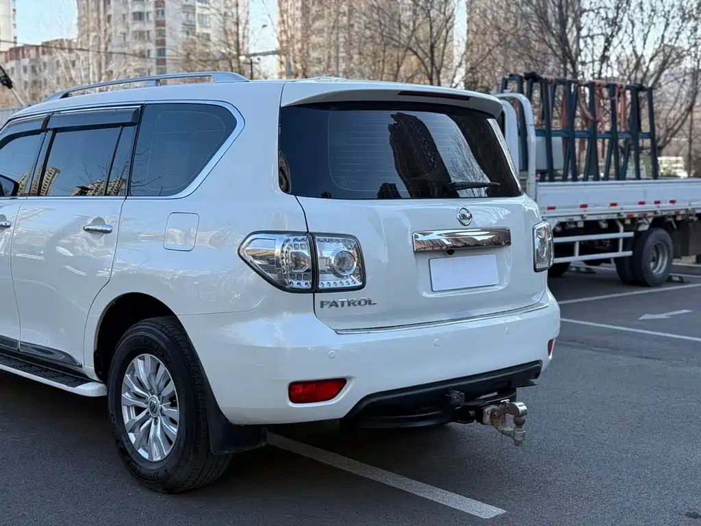 Nissan Patrol 2017 — фото 14